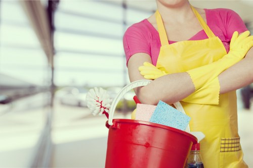 Detailed bathroom cleaning during end of tenancy cleaning in W2